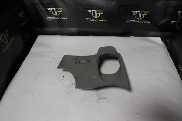 FORD CUSTOM 310 L DELUXE ÇIKMA PARÇA  GÖĞÜS PLASTİĞİ SAĞ